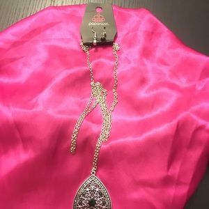 Necklace earring combo